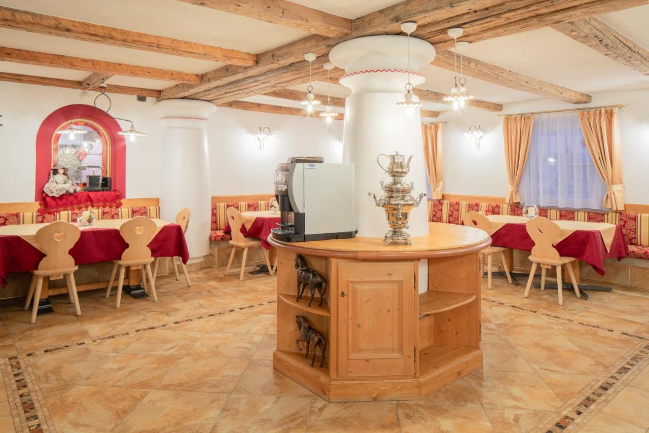 B&B Agriturismo Cesa Ciasates Canazei Buitenkant foto